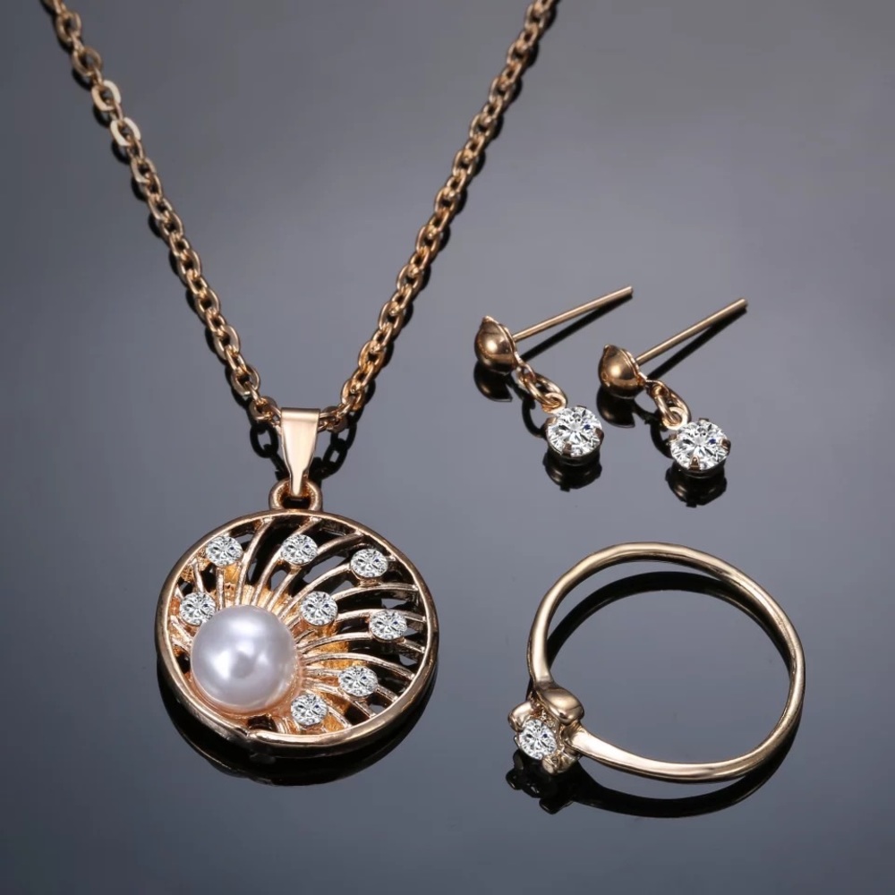 💎NWT Pearl Necklace, earrings and ring combo - Picture 4 of 7